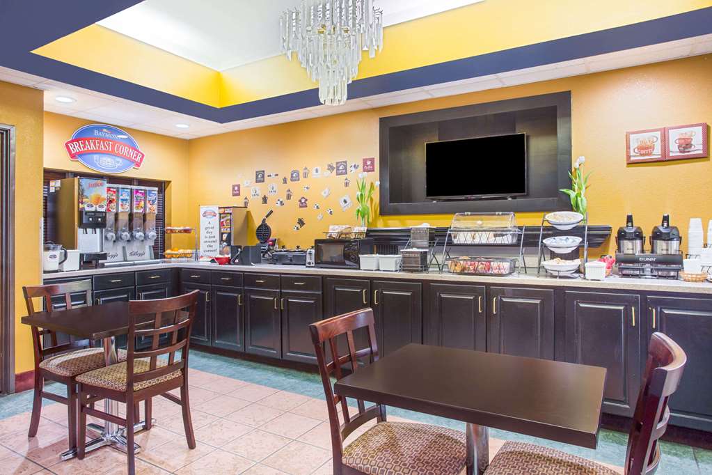 Baymont Inn & Suites Jesup - thumb 16