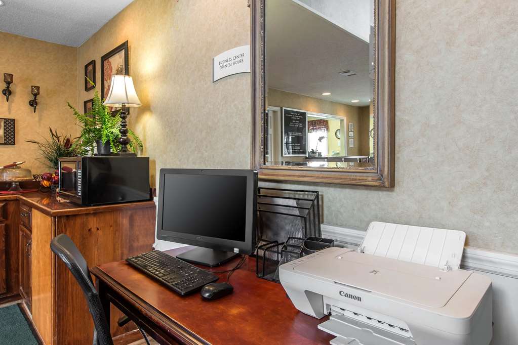 Quality Inn - thumb 17