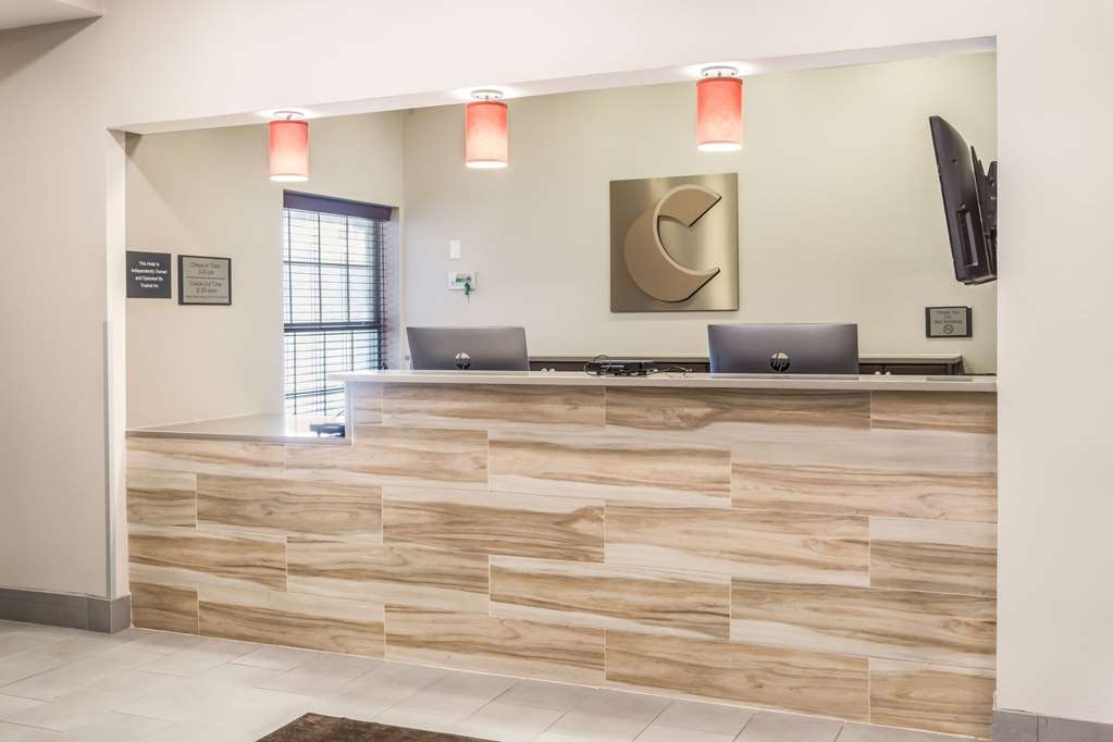 Comfort Inn & Suites - thumb 2