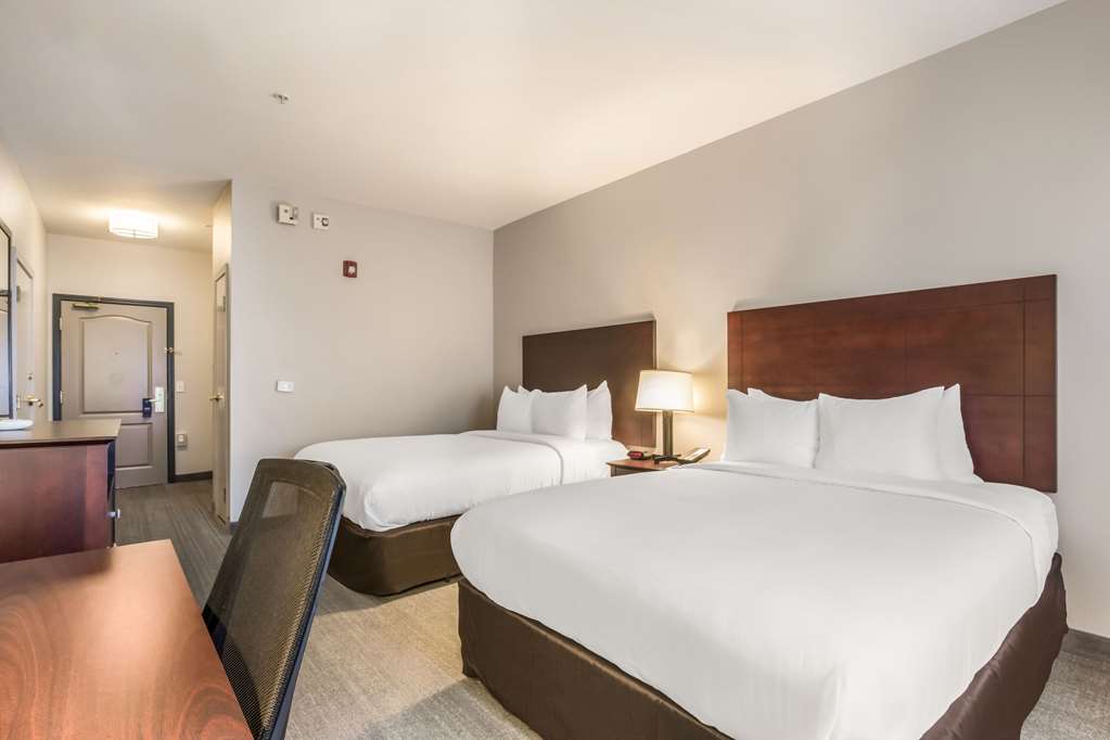 Comfort Inn & Suites - thumb 7
