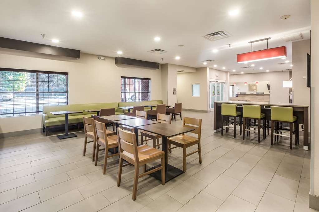 Comfort Inn & Suites - thumb 11