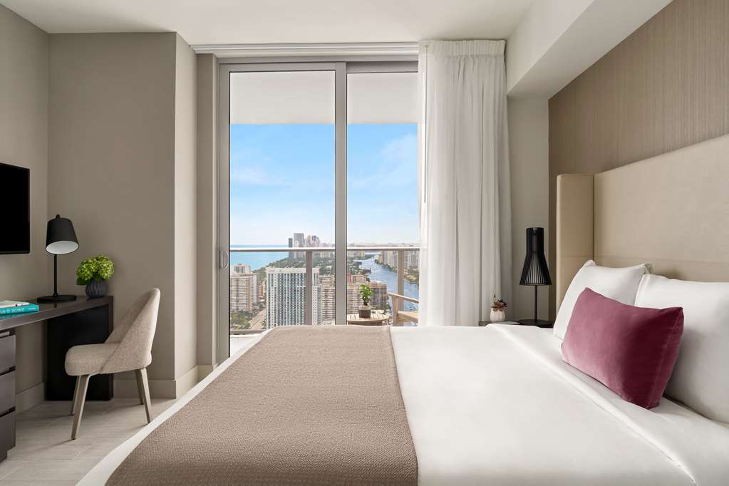 Hyde Beach House - thumb 7