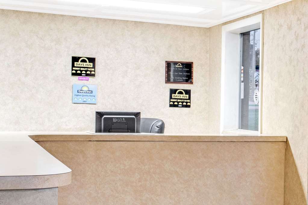 Days Inn Orange City/Deland - thumb 4