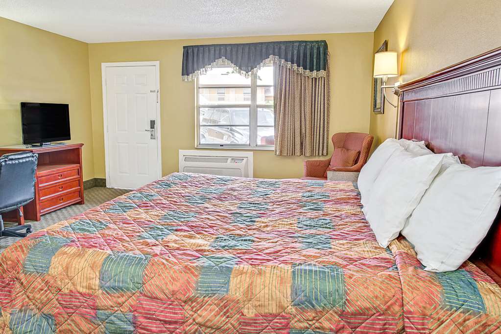 Days Inn Orange City/Deland - thumb 9