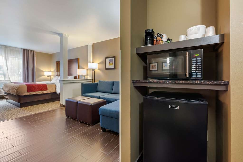 Comfort Inn & Suites - thumb 13