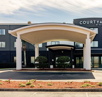 Courtyard by Marriott Brunswick - Accommodation Los Angeles