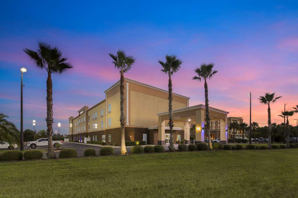 Best Western Plus Brunswick Inn & Suites - thumb 1