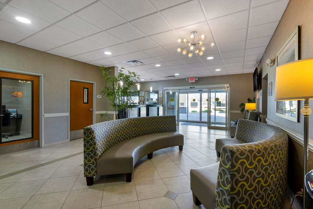 Best Western Plus Brunswick Inn & Suites - thumb 5