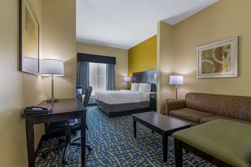 Best Western Plus Brunswick Inn & Suites - thumb 6