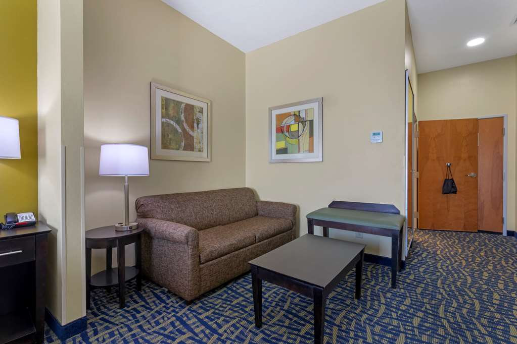 Best Western Plus Brunswick Inn & Suites - thumb 7