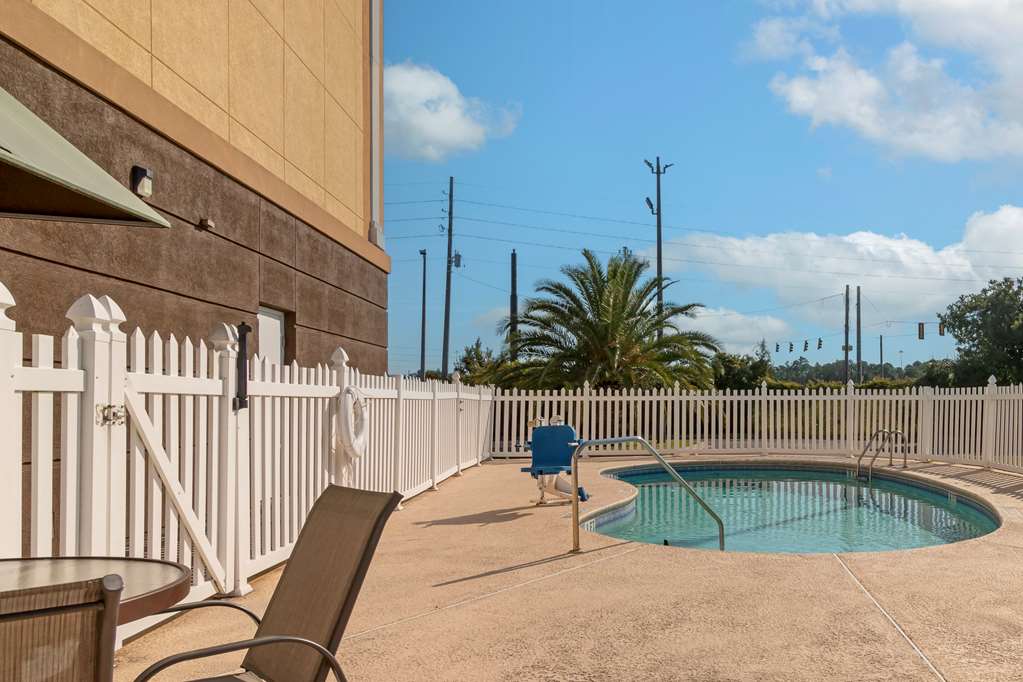 Best Western Plus Brunswick Inn & Suites - thumb 10