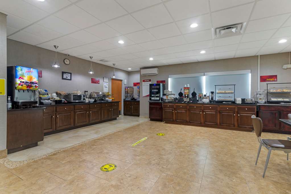 Best Western Plus Brunswick Inn & Suites - thumb 11