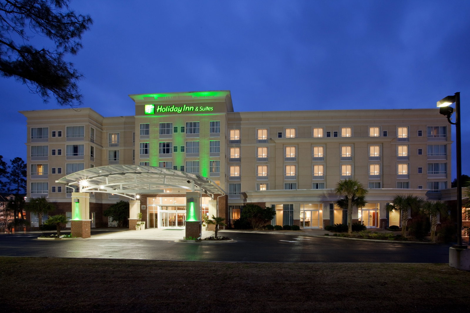 Holiday Inn Brunswick - thumb 0