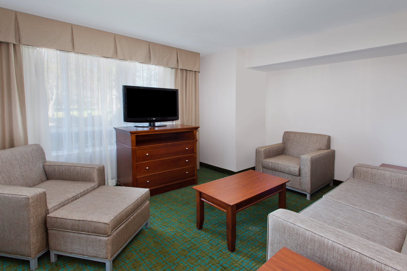 Holiday Inn Brunswick - thumb 7