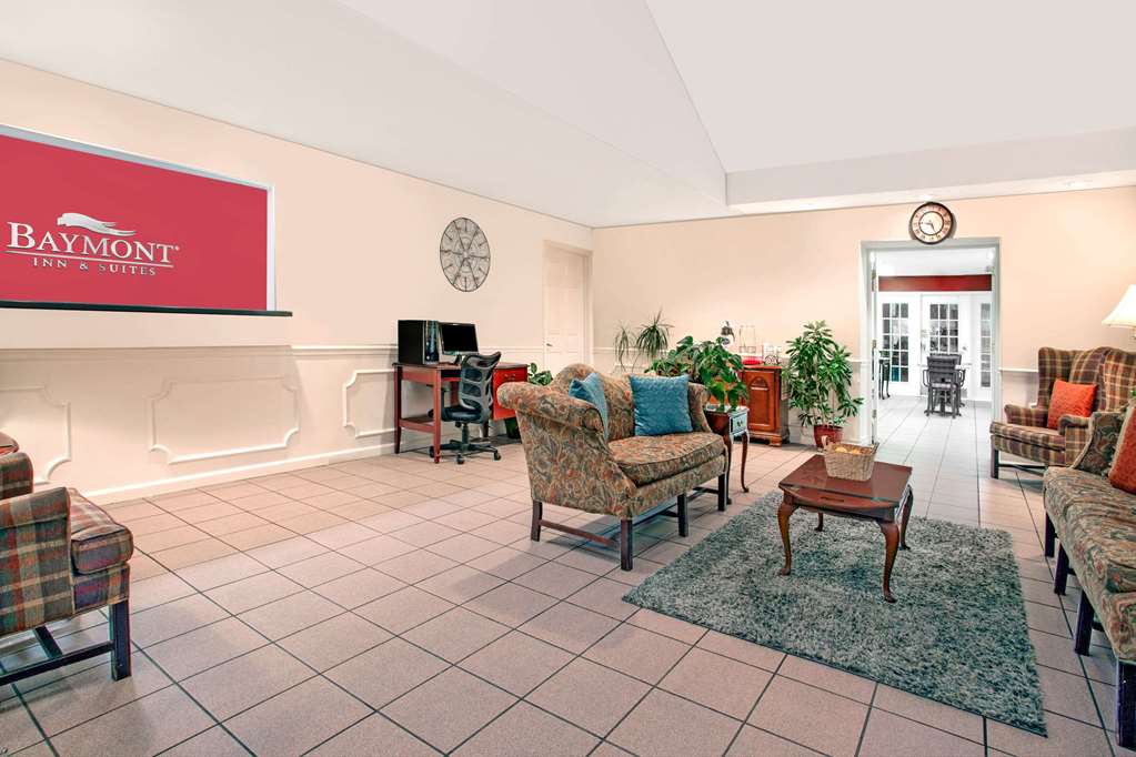 Baymont Inn & Suites Brunswick - thumb 1