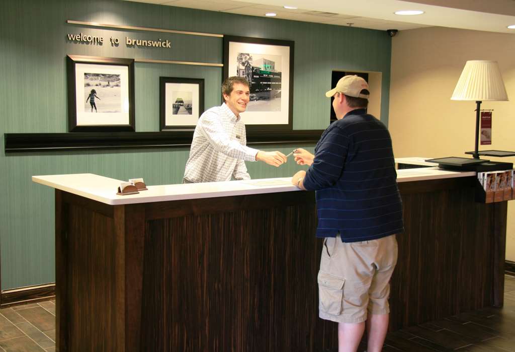 Hampton Inn & Suites Brunswick - thumb 5