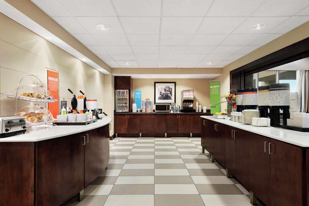 Hampton Inn & Suites Brunswick - thumb 13