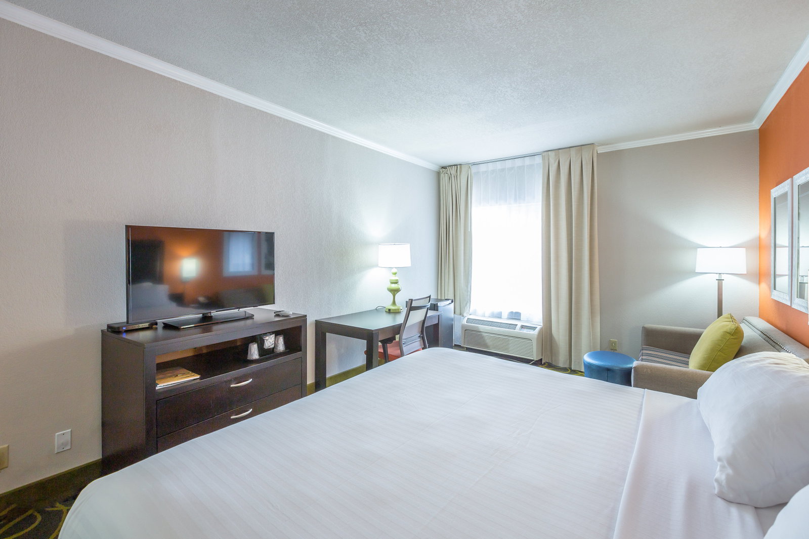 Holiday Inn Express - thumb 9