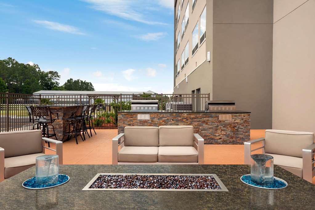La Quinta Inn & Sts Brunswick-Golden Isl - thumb 8