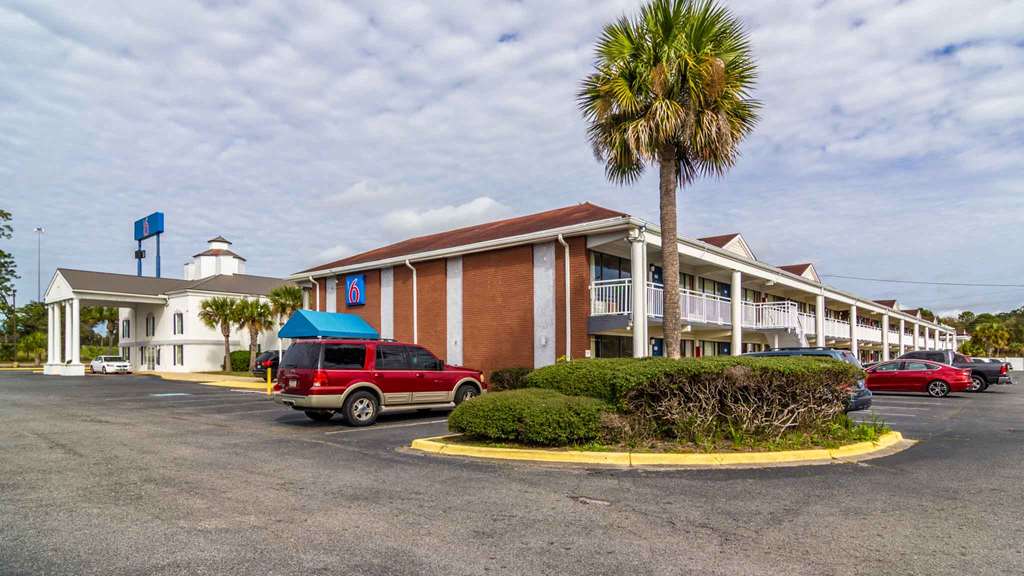 Motel 6 Brunswick - thumb 0