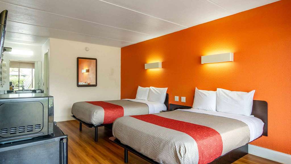 Motel 6 Brunswick - thumb 7