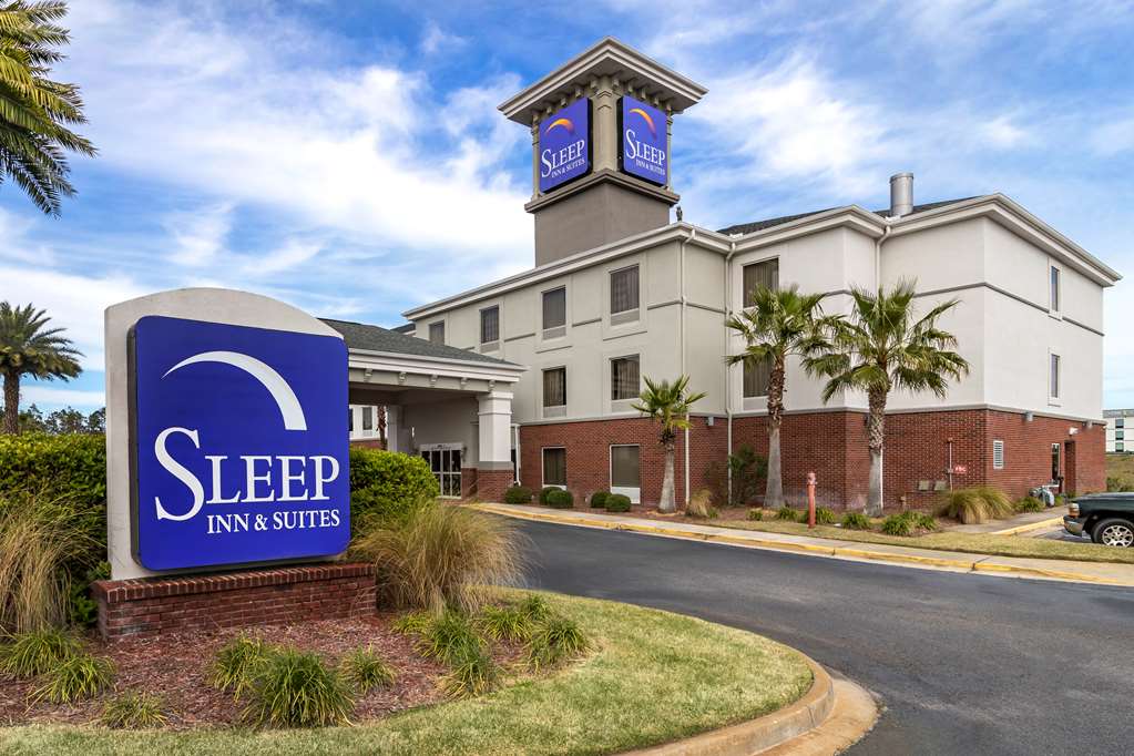 Sleep Inn & Suites - thumb 0