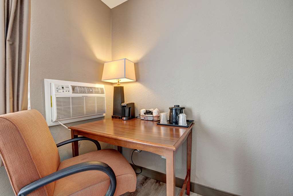 Quality Inn - thumb 11