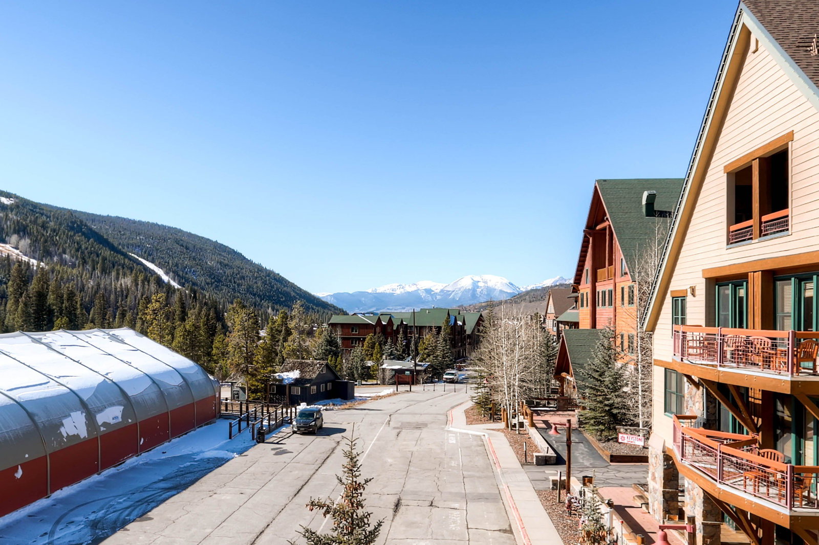 Jackpine & Black Bear Condominiums - thumb 3