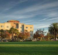 Hampton Inn  Suites Waterfront - Accommodation Los Angeles