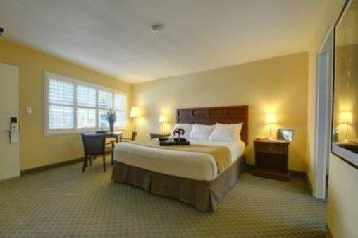 La Avenida Inn - thumb 2
