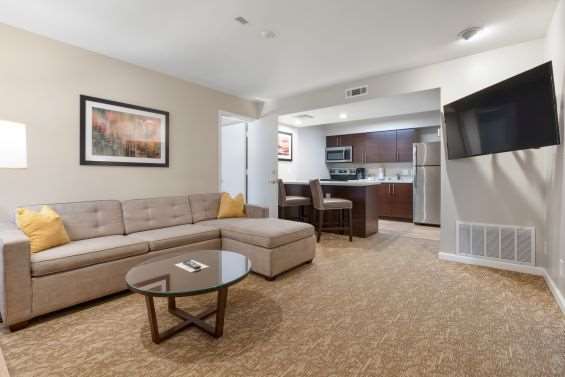 Chase Suite Hotel Newark - thumb 7