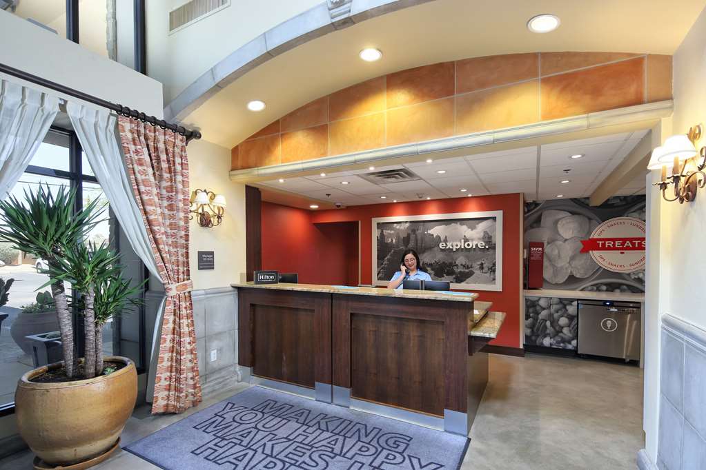 Hampton Inn & Suites Tucson Mall - thumb 3