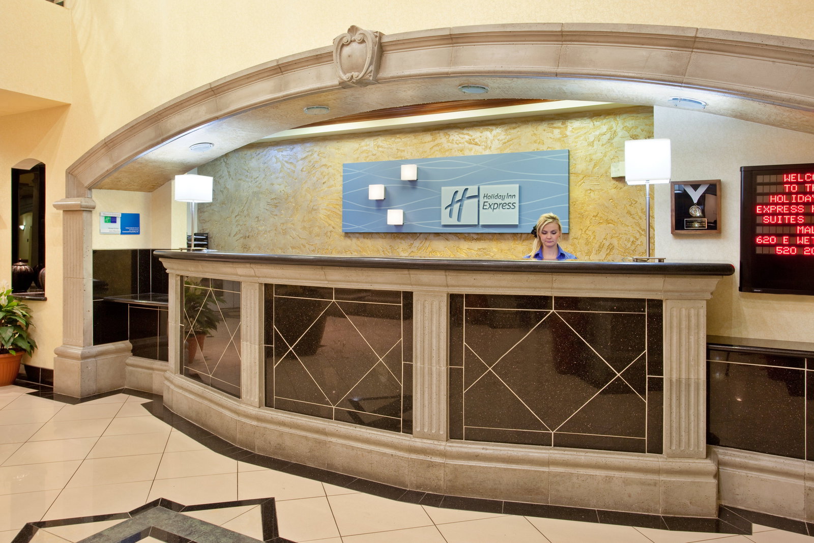 Holiday Inn Express & Suites Tucson Mall - thumb 5
