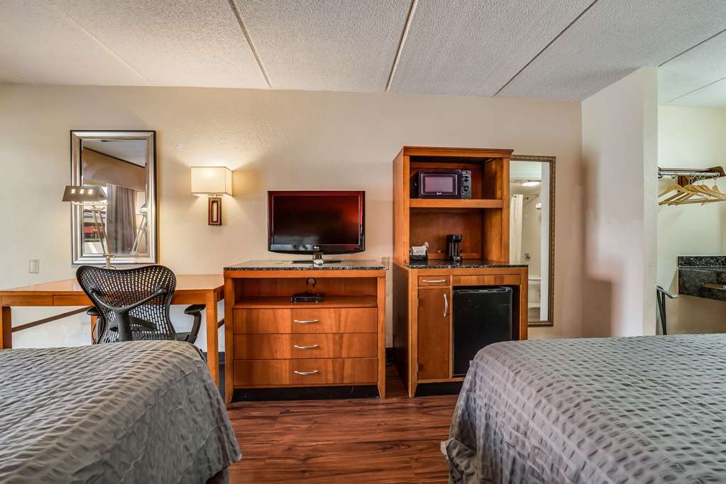 Econo Lodge Inn & Suites - thumb 3