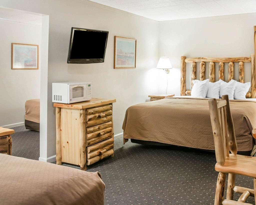 Quality Inn & Suites Mackinaw City - thumb 15