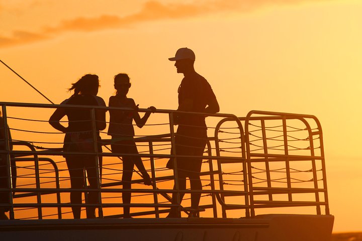 LUCKY LADY - Deluxe Na Pali Sunset Tour - thumb 0