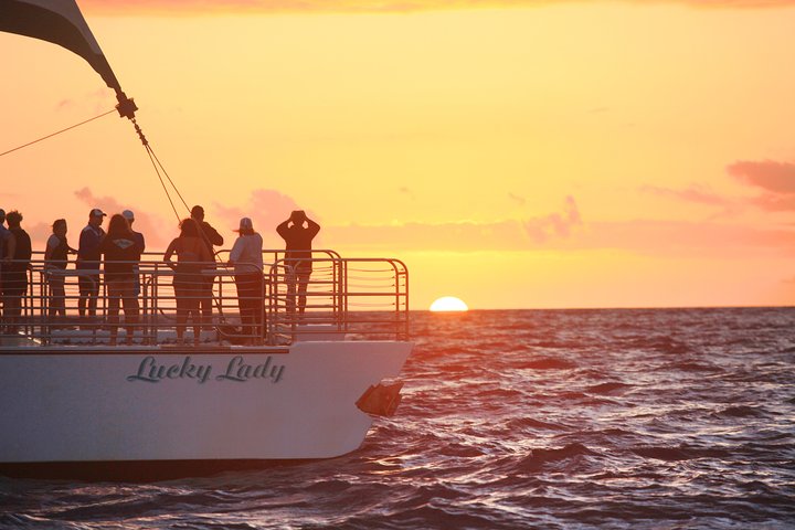 LUCKY LADY - Deluxe Na Pali Sunset Tour - thumb 2