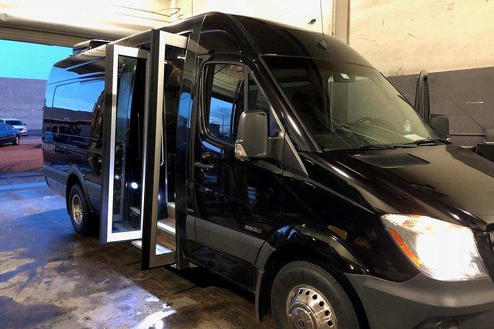 LAX Roundtrip Airport/Hotel Transfer - thumb 3