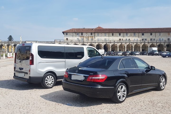 San Diego To Hollywood Burbank Airport (BUR) - Departure Private Transfer - thumb 2