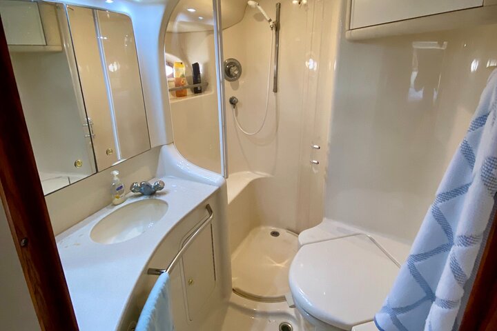 52' Yacht Tour In Miami Beach With Captain, Boat Rental And Party - thumb 5
