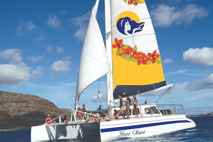 Sailing By Catamaran On The Kona Coastlines - thumb 4