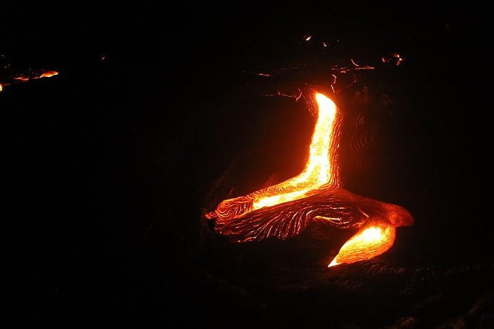 Black Sand Beach, Winery (or Coffee) And Volcanoes National Park - thumb 5