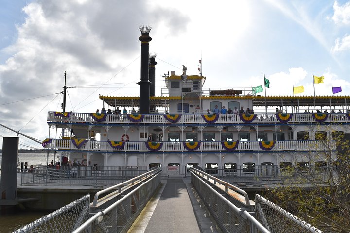 Paddlewheeler Creole Queen Historic Mississippi River Cruise - thumb 0