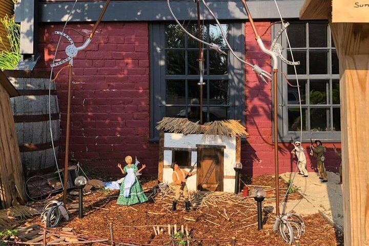 Explore Portsmouthâ€™s Urban And Street Art Guided Bike Tour - thumb 5