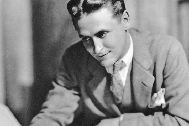 Walking F. Scott Fitzgerald's St. Paul Life & Homes Private Tour (2 Hrs) - thumb 0
