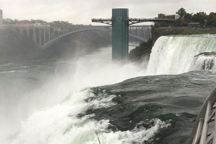 Shared Airport Transfer: Buffalo Niagara International Airport To Niagara Falls NY - thumb 0