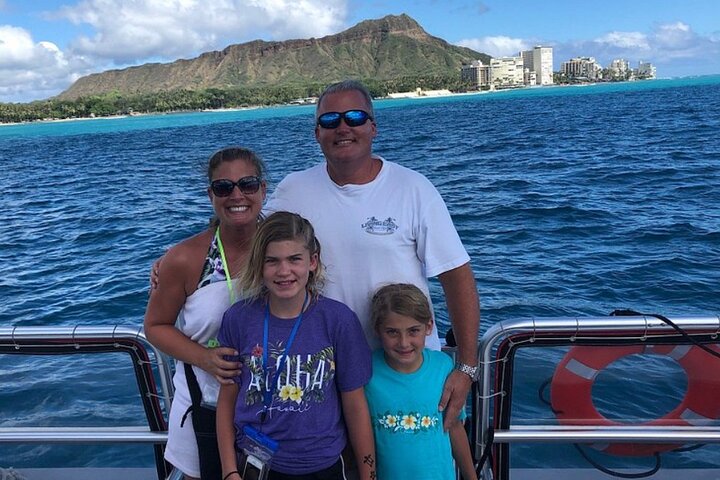 Waikiki Beach Glass Bottom Boat Cruise - thumb 5