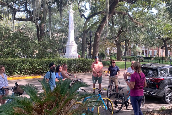 Historical Bike Tour Of Savannah And Keep Bikes After Tour - thumb 2